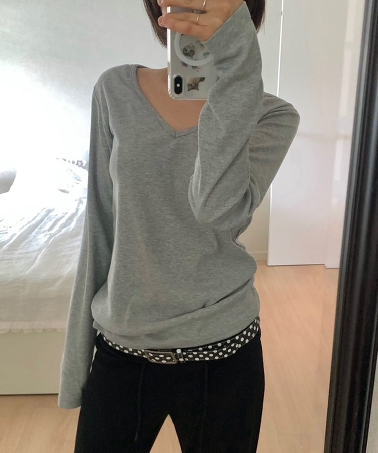 レイヤードVネックスリム長袖Tシャツ MELANGE