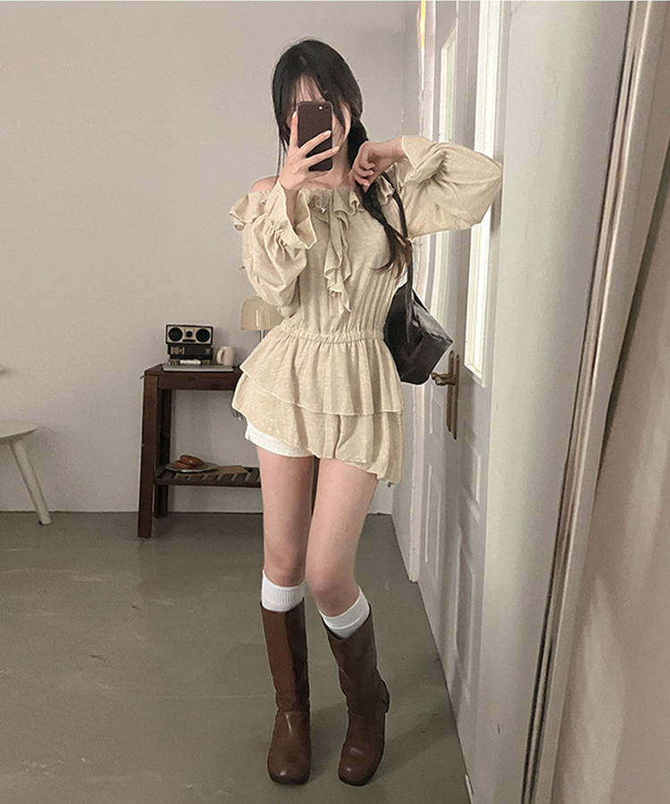 フリルティアードミニワンピース BEIGE