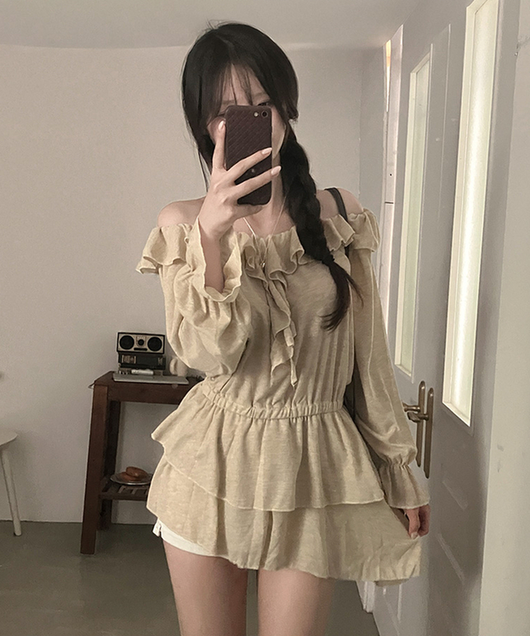 フリルティアードミニワンピース BEIGE
