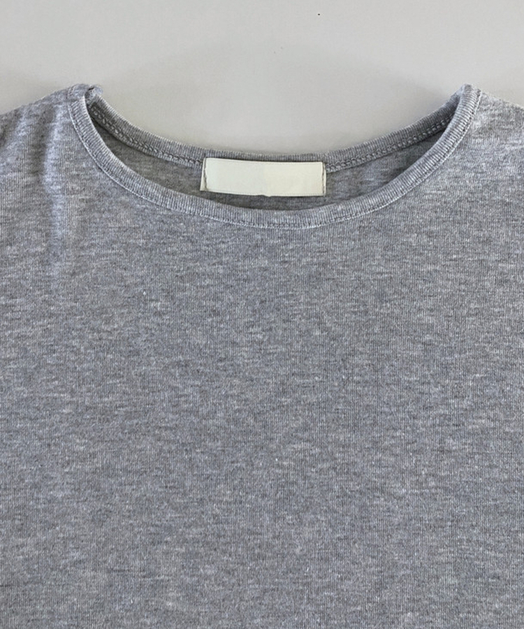 ラウンドネック長袖ベーシックTシャツ