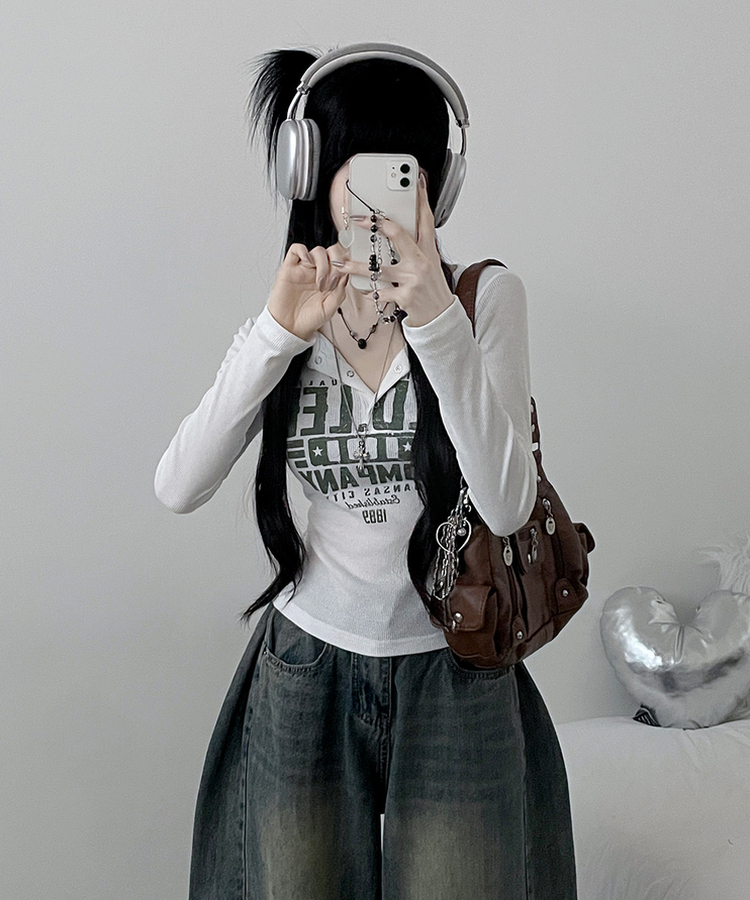レタリングスナップクロップド長袖Tシャツ IVORY