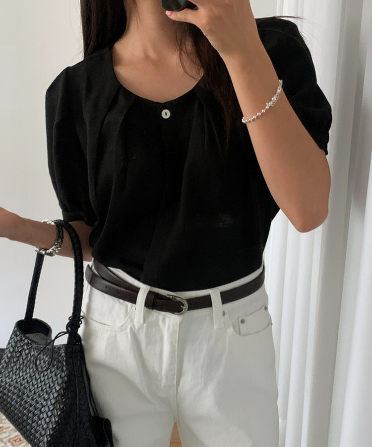 ラウンドネックパフ半袖ブラウス BLACK