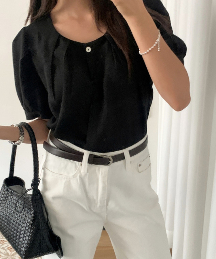 ラウンドネックパフ半袖ブラウス BLACK
