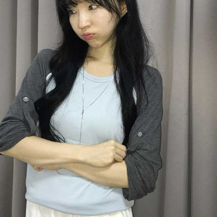 ロールアップチェックボタンラグランTシャツ SKY BLUE