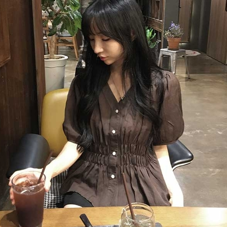 Vネックシャーリングパフ半袖ブラウス BROWN