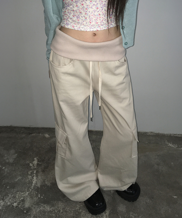 ストリングカーゴブーツカットパンツ BEIGE