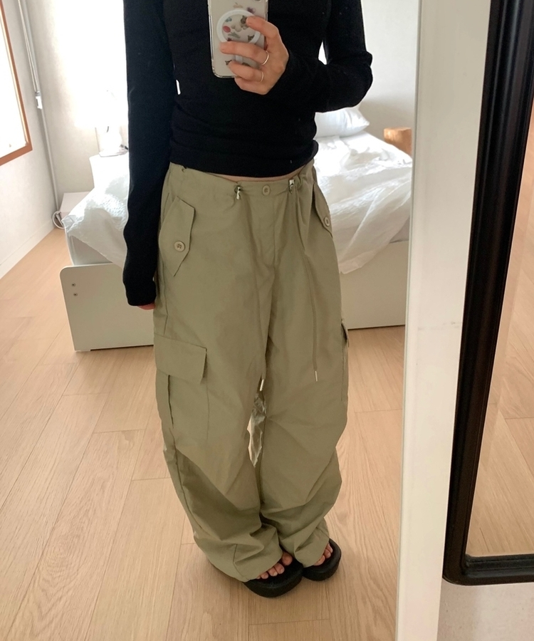 ストッパーナイロンカーゴワイドパンツ LIGHT KHAKI