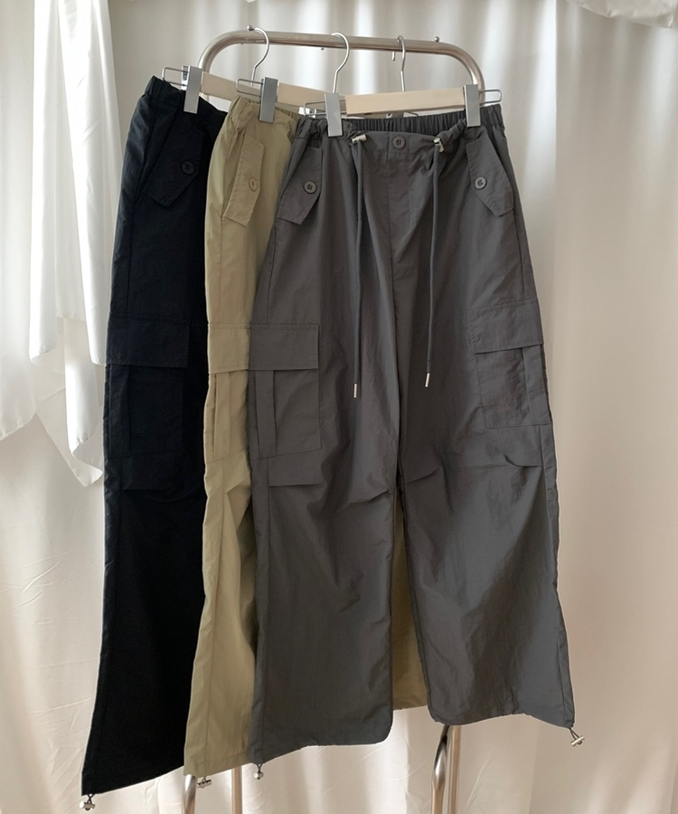 ストッパーナイロンカーゴワイドパンツ