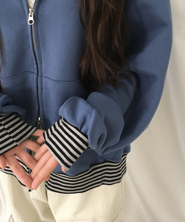 ボーダージップアップフードトレーナー BLUE
