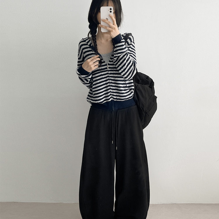パンチングストライプフードトレーナー NAVY