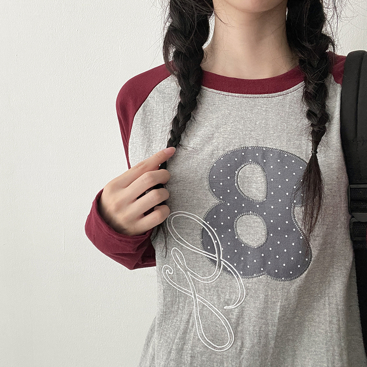 ラグラン刺繍長袖Tシャツ WINE