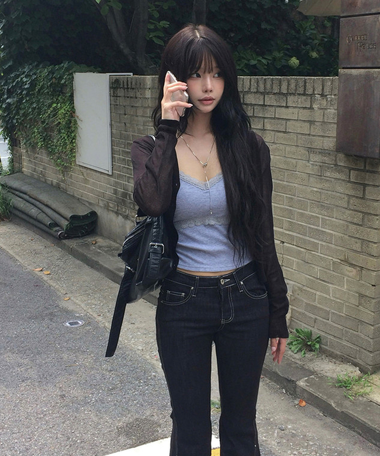 スタッズローライズブーツカットデニムパンツ BLACK DENIM