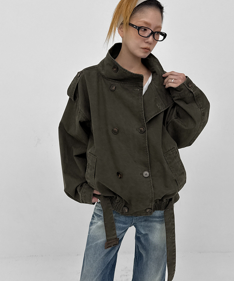 ハイネックダブルボタンジャンパー KHAKI