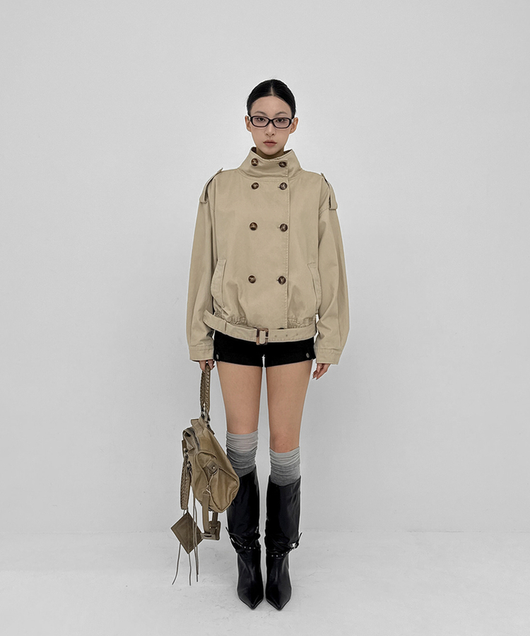 ハイネックダブルボタンジャンパー BEIGE