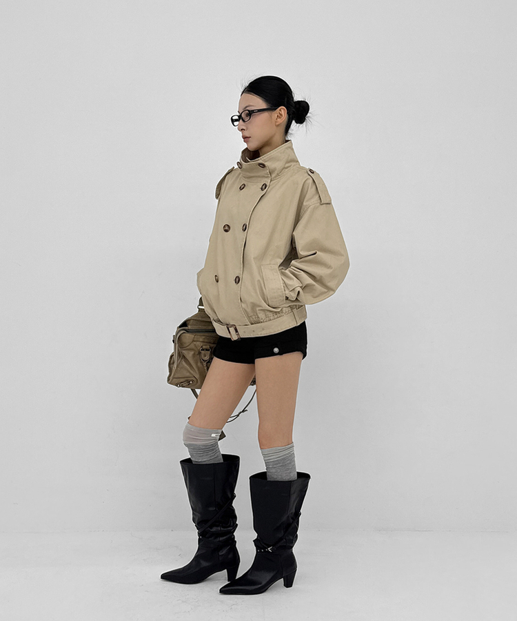 ハイネックダブルボタンジャンパー BEIGE