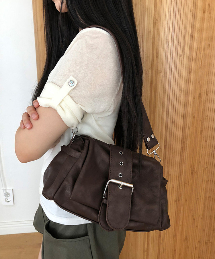 レザーバックルショルダーバッグ COCOA BROWN
