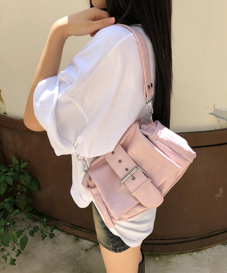 レザーバックルショルダーバッグ BABY PINK