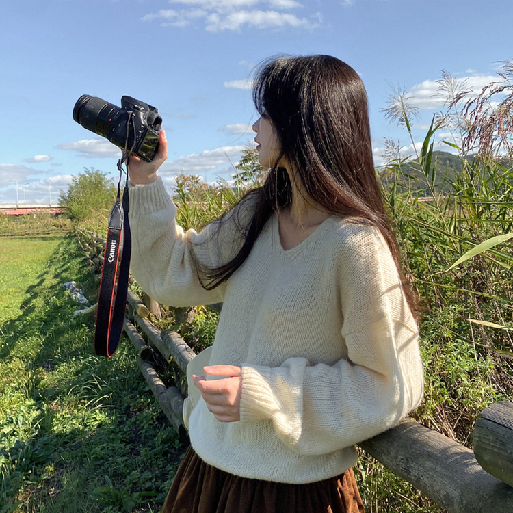 オーバーサイズ厚手Vネック長袖ニット IVORY