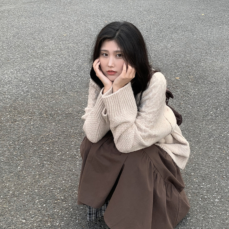 オーバーサイズケーブルVネックニット BEIGE