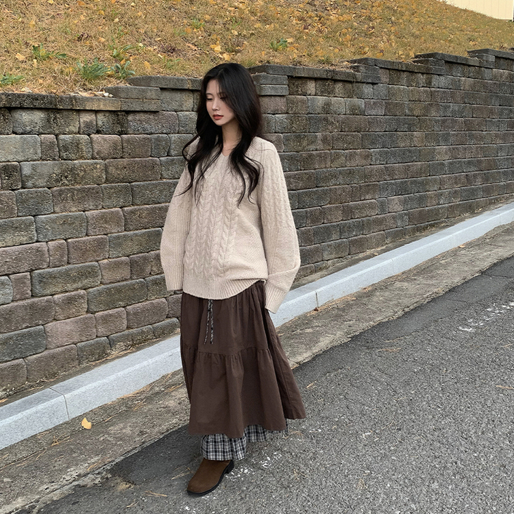 オーバーサイズケーブルVネックニット BEIGE