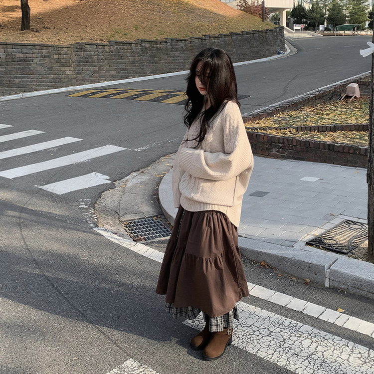 オーバーサイズケーブルVネックニット BEIGE