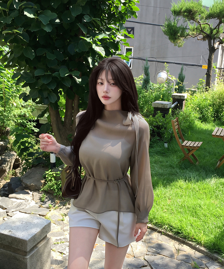 ハーフネックシアー長袖ブラウス BEIGE