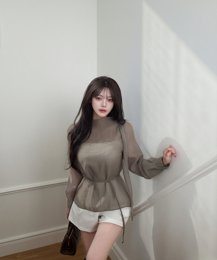 ハーフネックシアー長袖ブラウス BEIGE