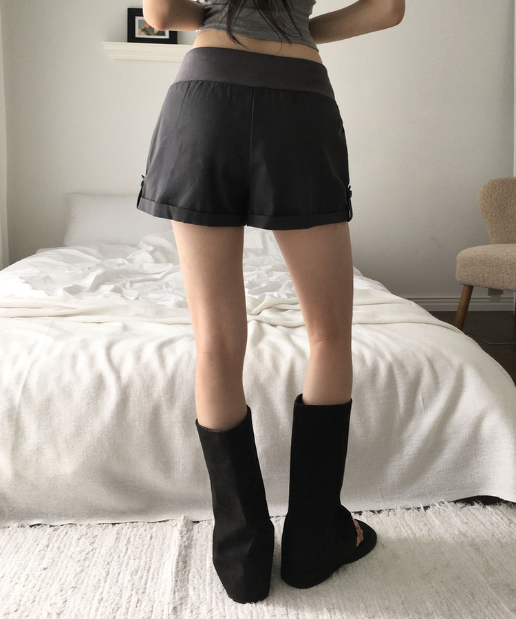 ポケットロールアップショートパンツ CHARCOAL