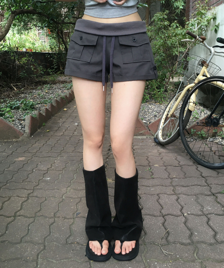 ポケットロールアップショートパンツ CHARCOAL