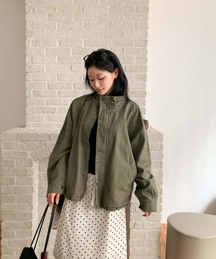 ウォッシングハイネックミリタリージャケット KHAKI
