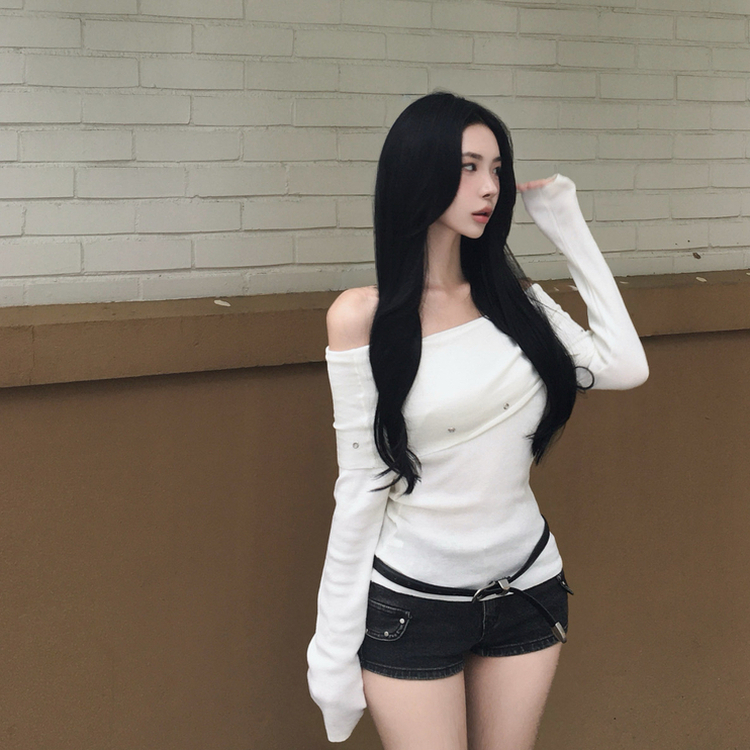 パンチングオフショル長袖ニット IVORY