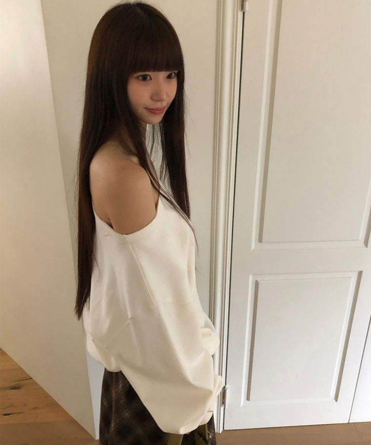 オフショルパッチルーズトレーナー WHITE