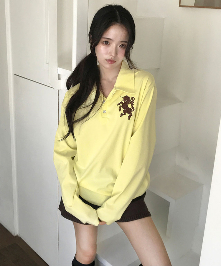 위젯 홀스 로고 자수 오버핏 카라 PK 긴팔 티셔츠 크림