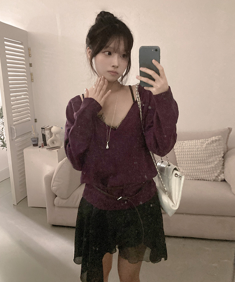 소르 버튼 딥 브이넥 루즈핏 니트 퍼플