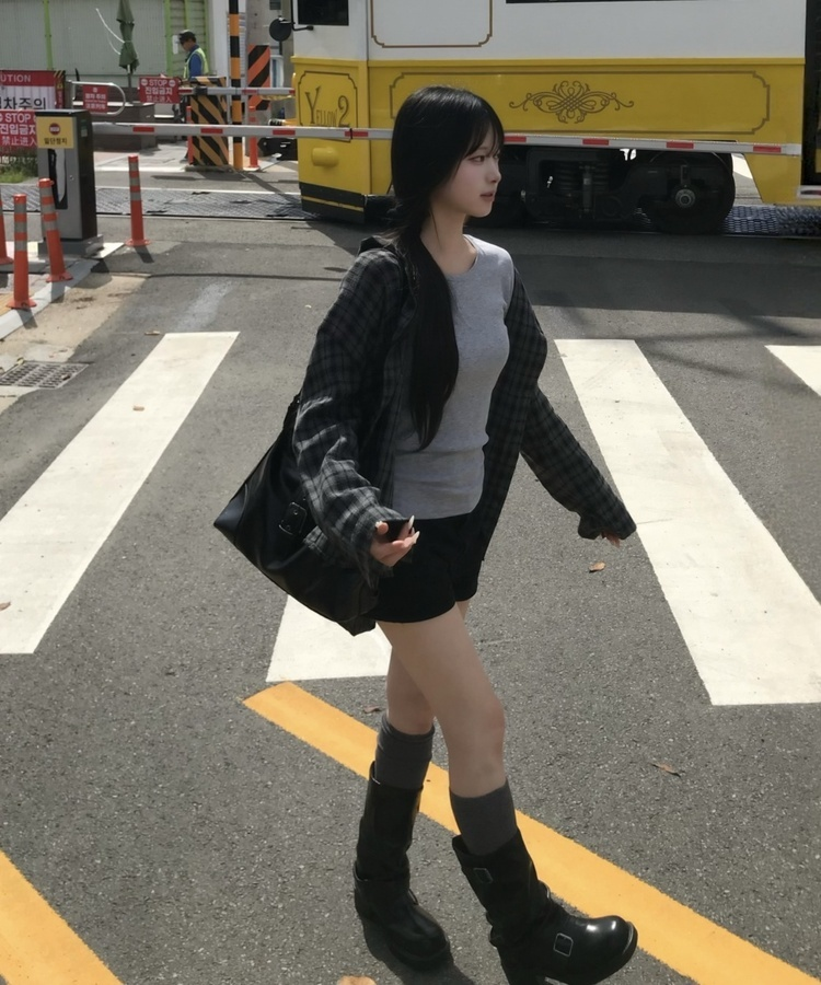 【1+1⭐기획】레이어드 슬림 컬러 긴팔 티셔츠 9color 회색