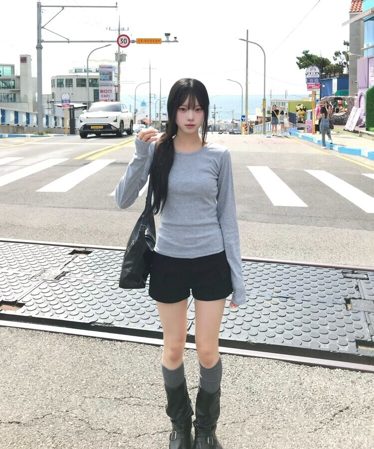 【1+1⭐기획】레이어드 슬림 컬러 긴팔 티셔츠 9color 회색