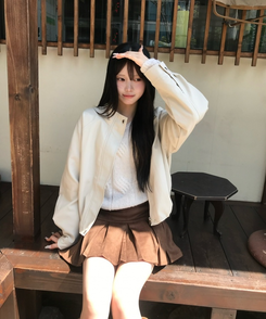 스웨이드 플리츠 미니스커트 밤색