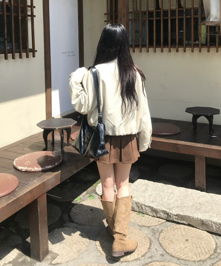 스웨이드 플리츠 미니스커트 밤색