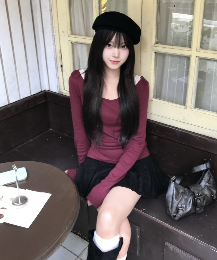 스웨이드 플리츠 미니스커트 검정