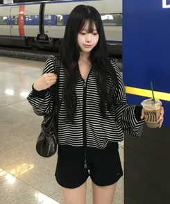 팬던트 니트 숏팬츠  블랙