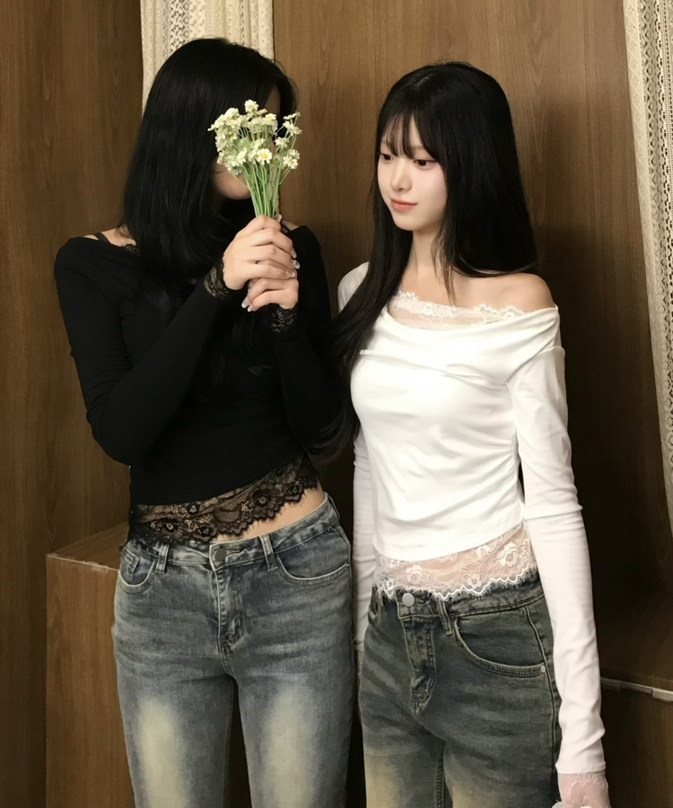 레이스 오프숄더 긴팔 T셔츠 블랙