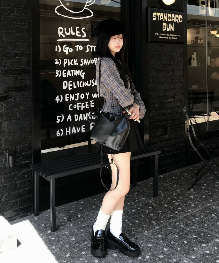 크롭 슬림 체크 셔츠 먹색
