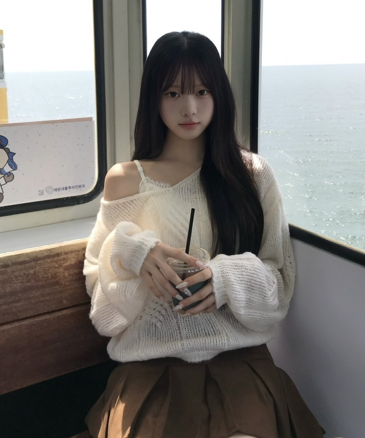페미닌 레이스 나시 흰색