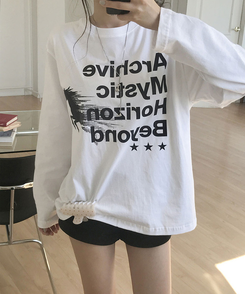 하프톤 루즈핏 홀스 레터링 프린팅 긴팔 티셔츠 가을 가을옷 롱슬리브 화이트
