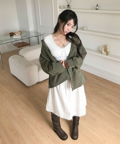 디렛 도트 포켓 밴딩 레이스 미디 스커트 화이트