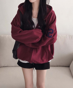 가을 필수템넘버링 투웨이 빈티지 자수 루즈핏 후드 집업 긴팔티 레드