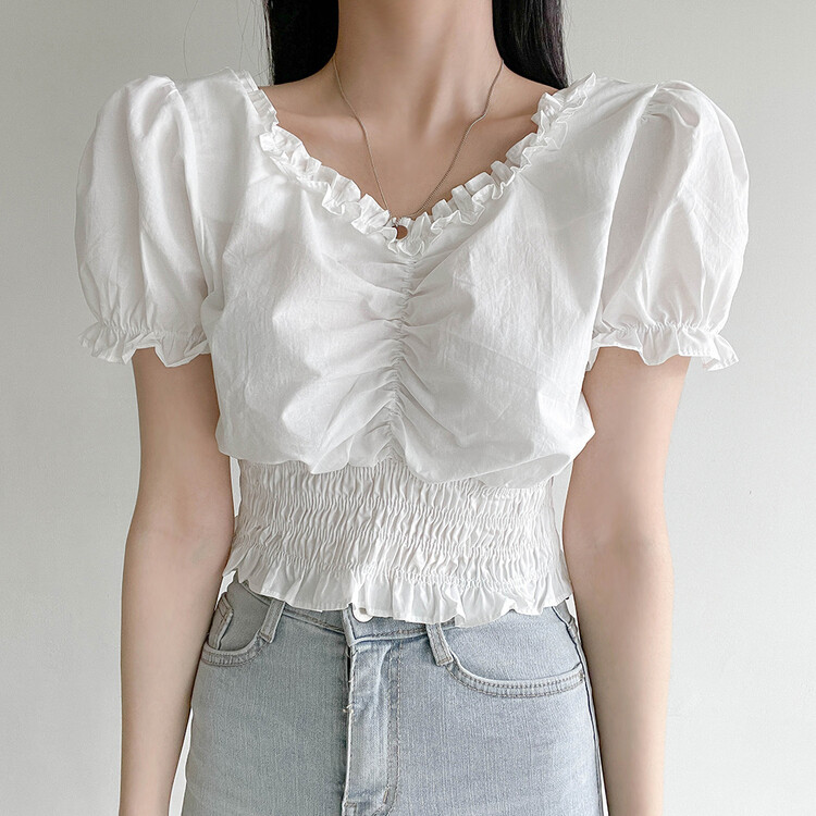 フリルシャーリングクロップブラウス ホワイト