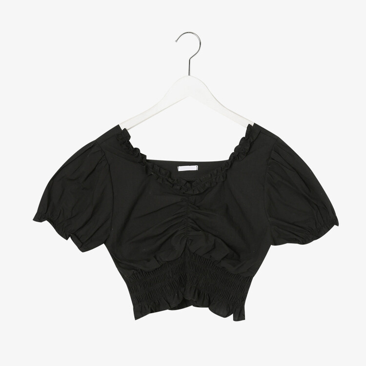 フリルシャーリングクロップブラウス