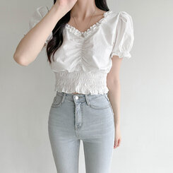 フリルシャーリングクロップブラウス ホワイト