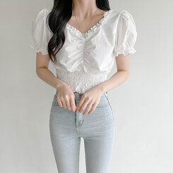 フリルシャーリングクロップブラウス ホワイト